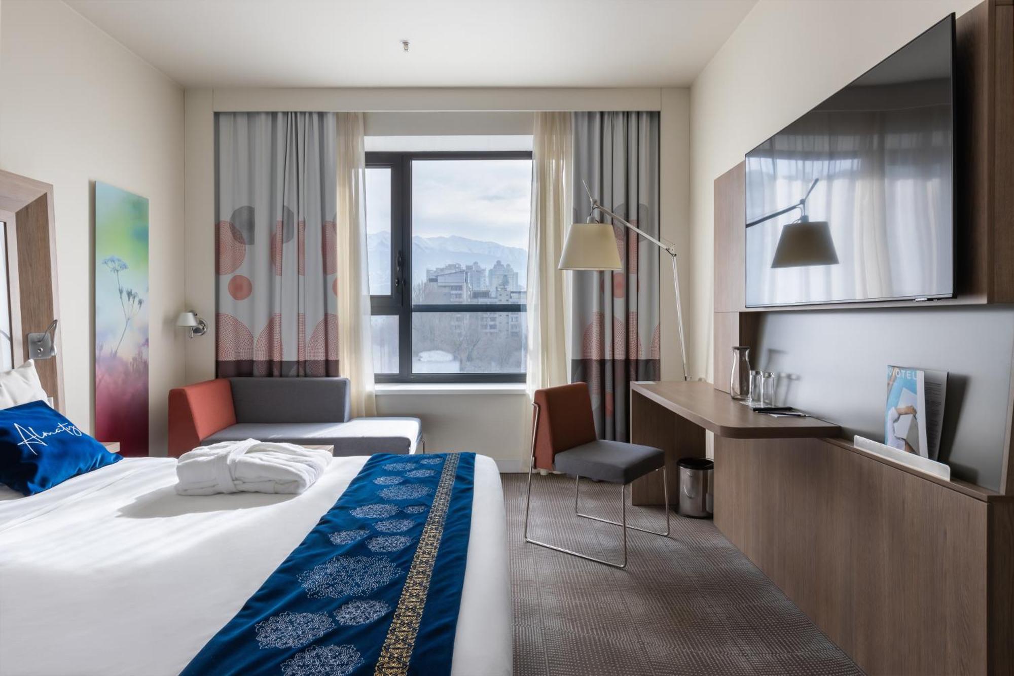 Novotel Almaty City Center Exterior photo